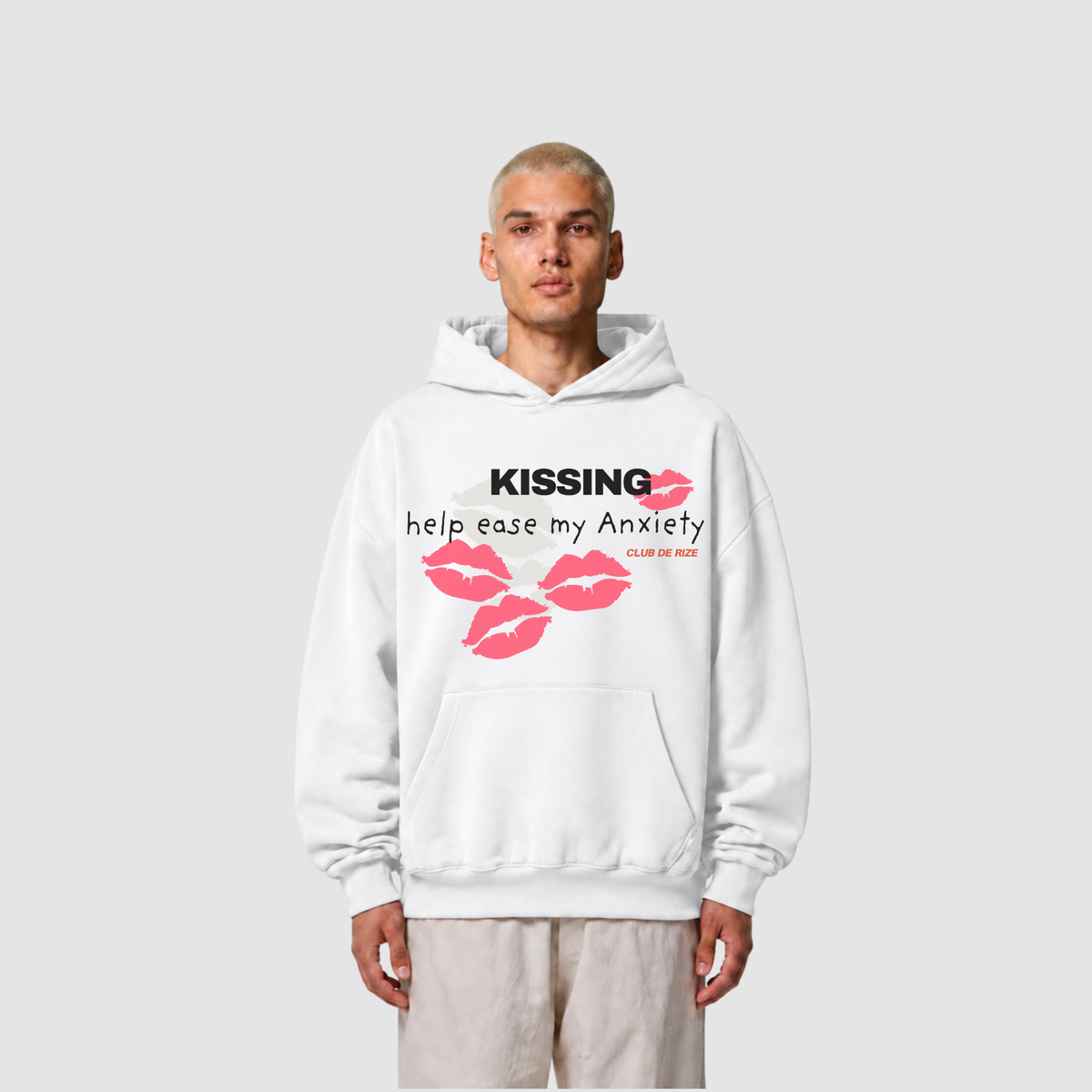 Kissing Helps Ease My Anxiety Hoodie – Frontansicht | CDR